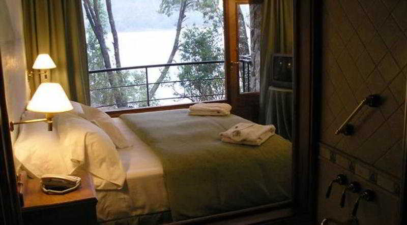 Patagonia Paraiso - Hotel Boutique On Lake Beach ビージャ・ラ・アンゴストゥーラ エクステリア 写真
