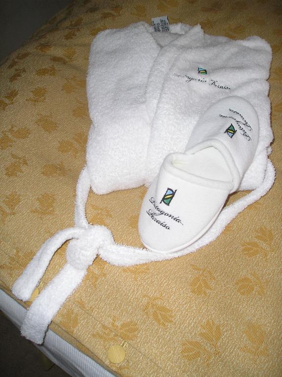 Patagonia Paraiso - Hotel Boutique On Lake Beach ビージャ・ラ・アンゴストゥーラ エクステリア 写真