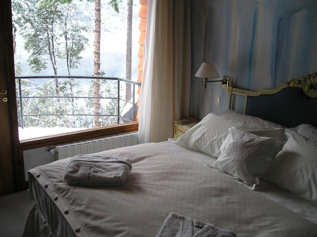 Patagonia Paraiso - Hotel Boutique On Lake Beach ビージャ・ラ・アンゴストゥーラ エクステリア 写真